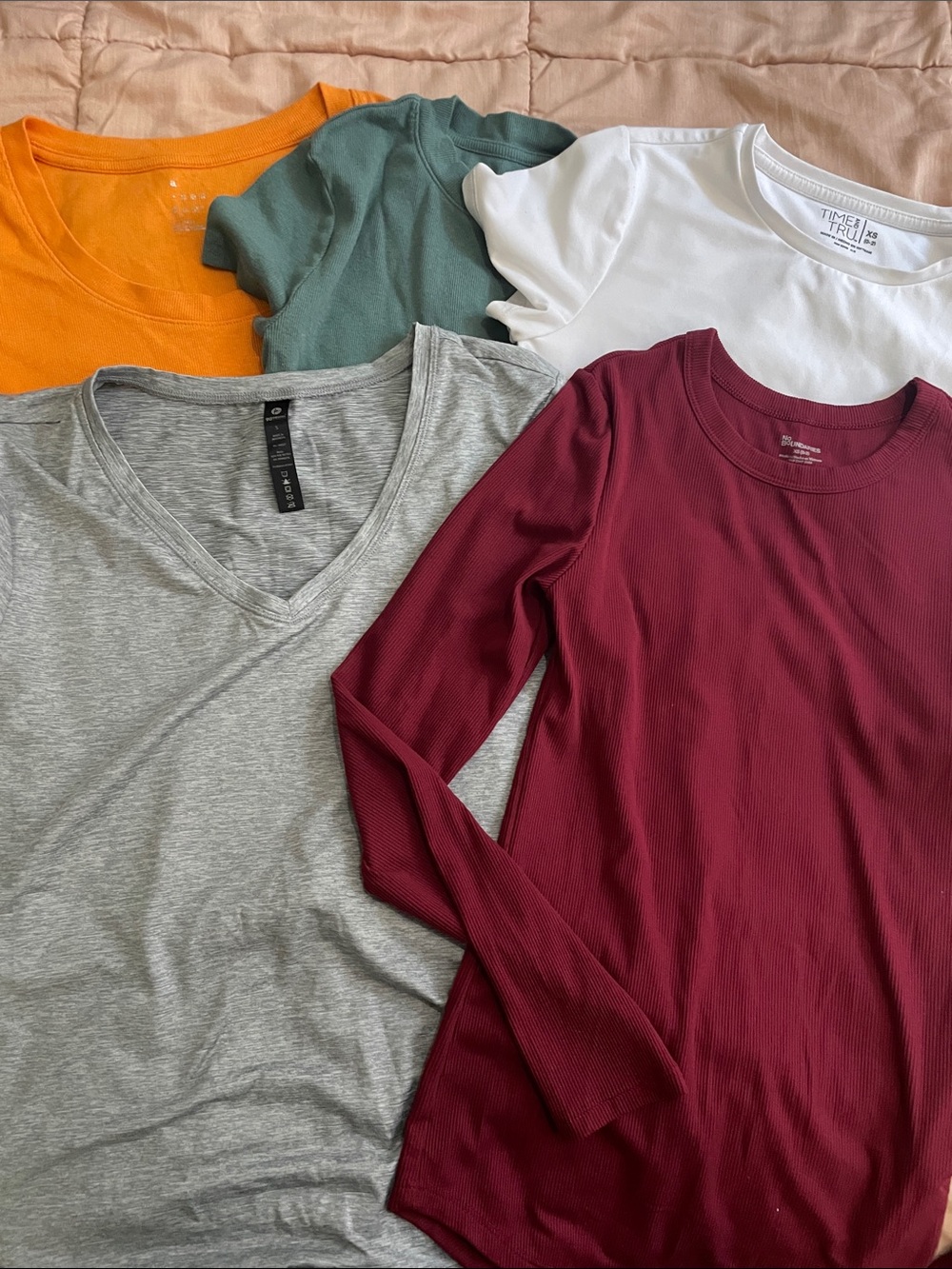 X-Small bundle- 4 tees 1 long sleeve